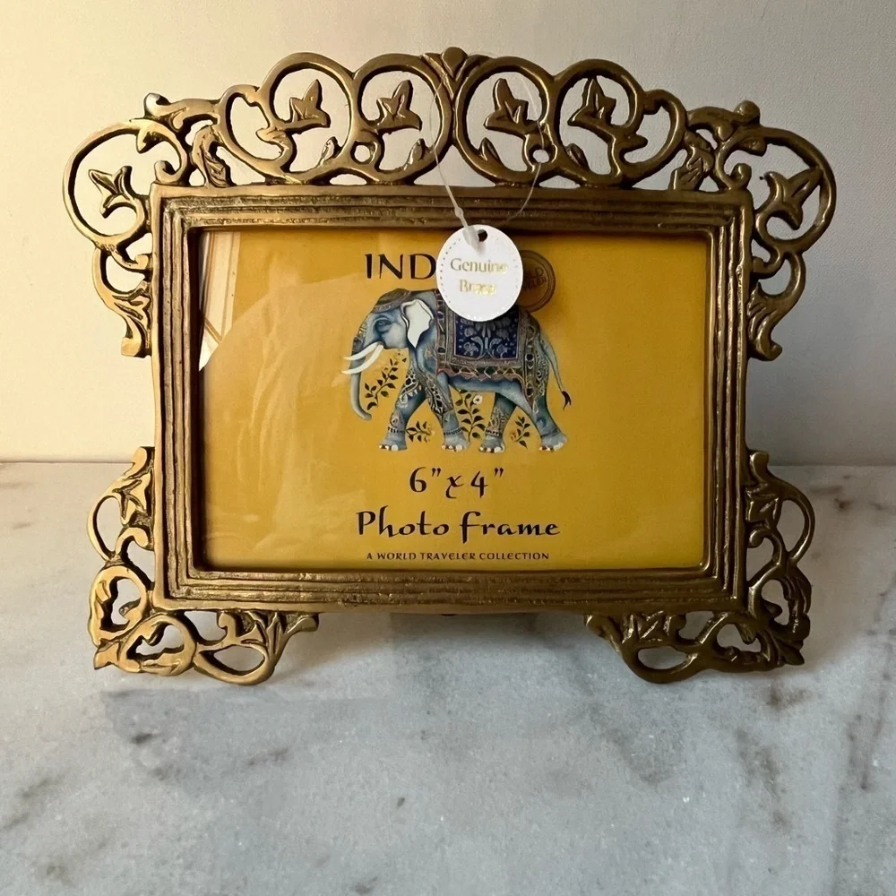 Ornate brass picture frame for 6”x4” photo